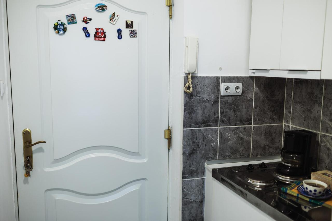 City Center Studio Belgrad Exteriör bild